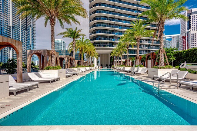 Foto del edificio - 801 S Miami Ave
