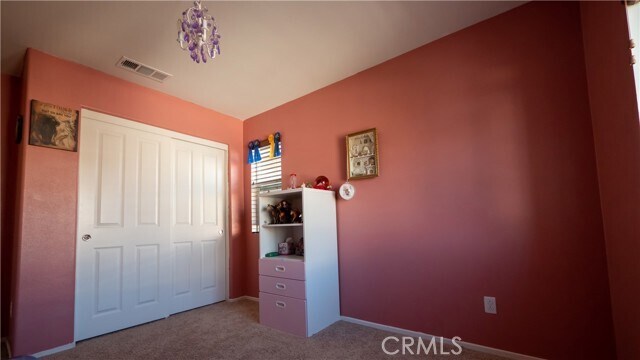 Foto del edificio - 24241 Hazelnut Ave