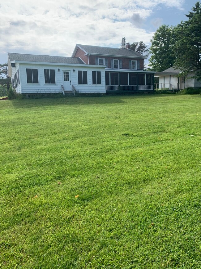 Country home - 56 Finney Rd