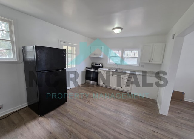 Foto del edificio - 226 Wayne Ave