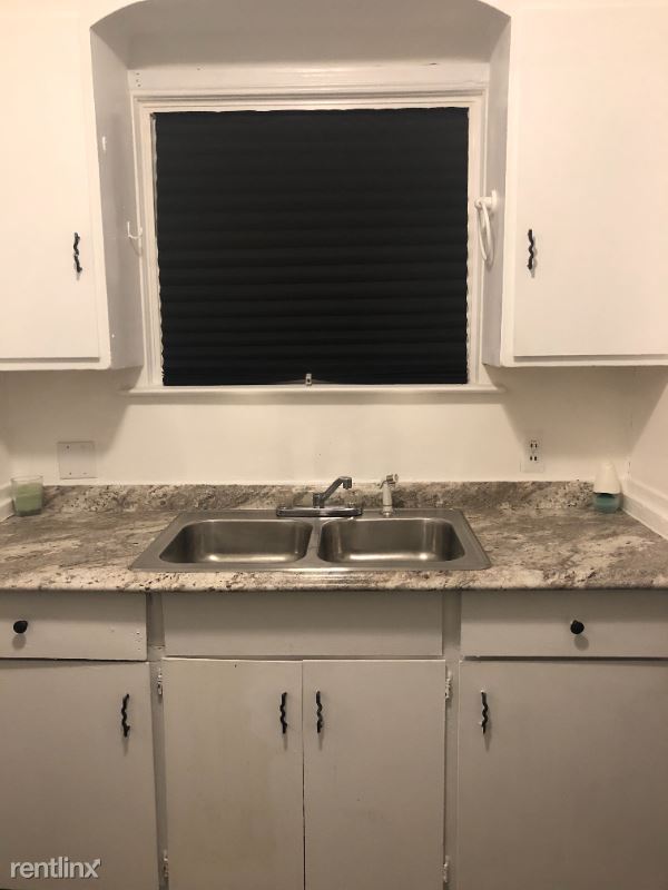 Foto del edificio - 2 br, 1 bath House - 18202 Biltmore