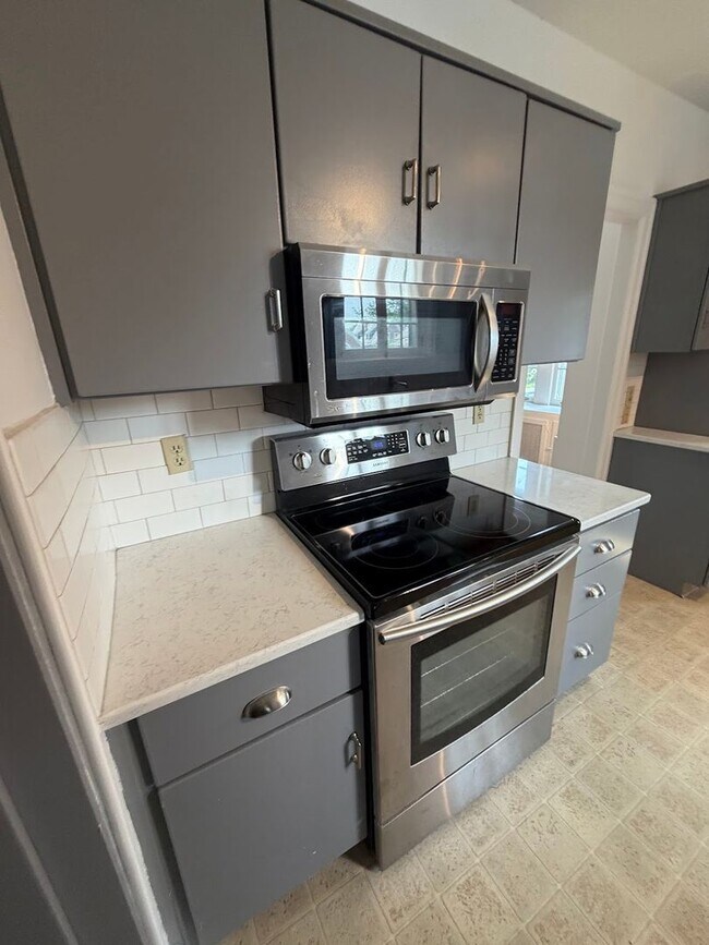 Foto del edificio - Spacious 4 Bedroom Home for Rent – Wyomissing