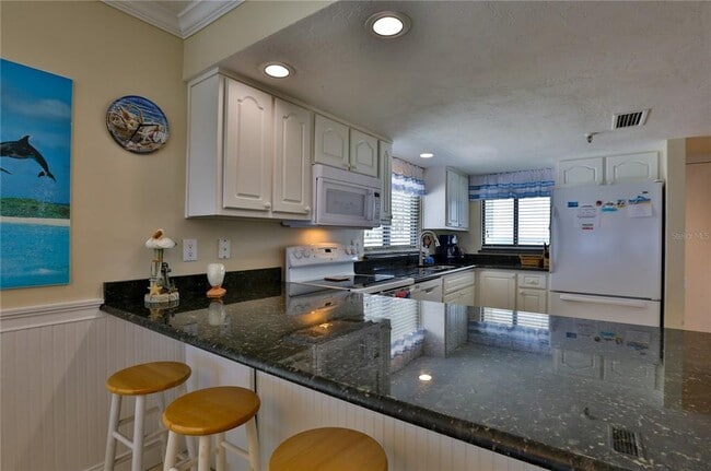 Building Photo - 5301 S Atlantic Ave