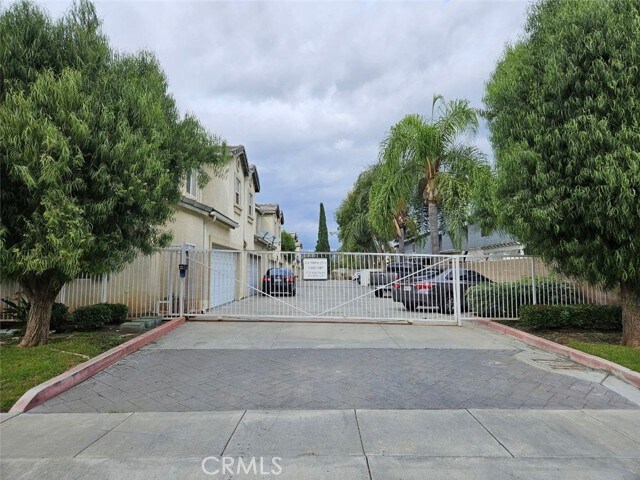 Foto del edificio - 1345 W Hillandale Ave