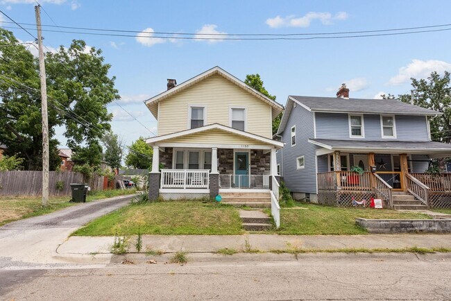 Foto del edificio - 1150 E Sycamore St