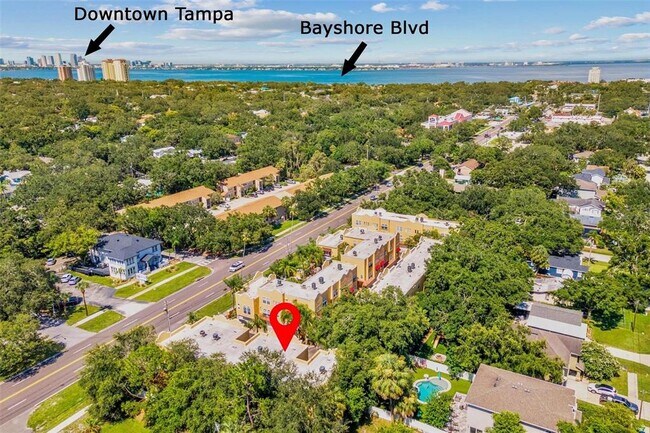 Foto del edificio - 3330 Las Campos Pl