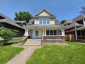 Building Photo - 3625 N Kenwood Ave