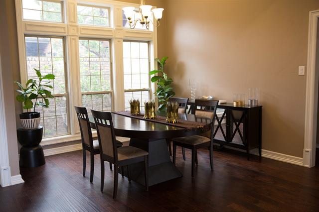 Primary Photo - 200 Supreme Ct