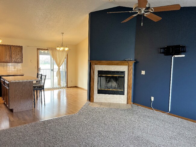 Building Photo - 1909 Summerwood St