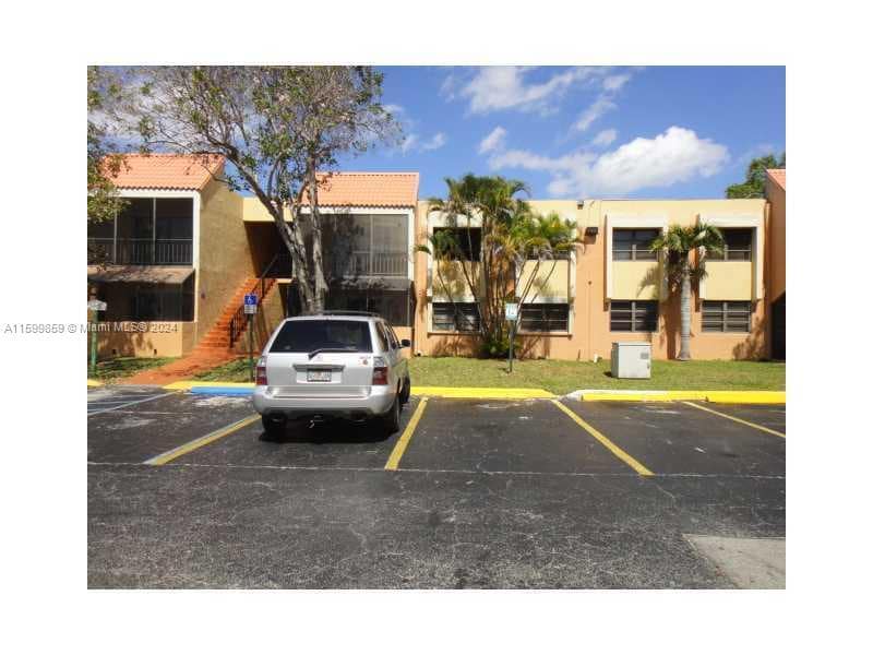 Building Photo - 7909 SW 104th St