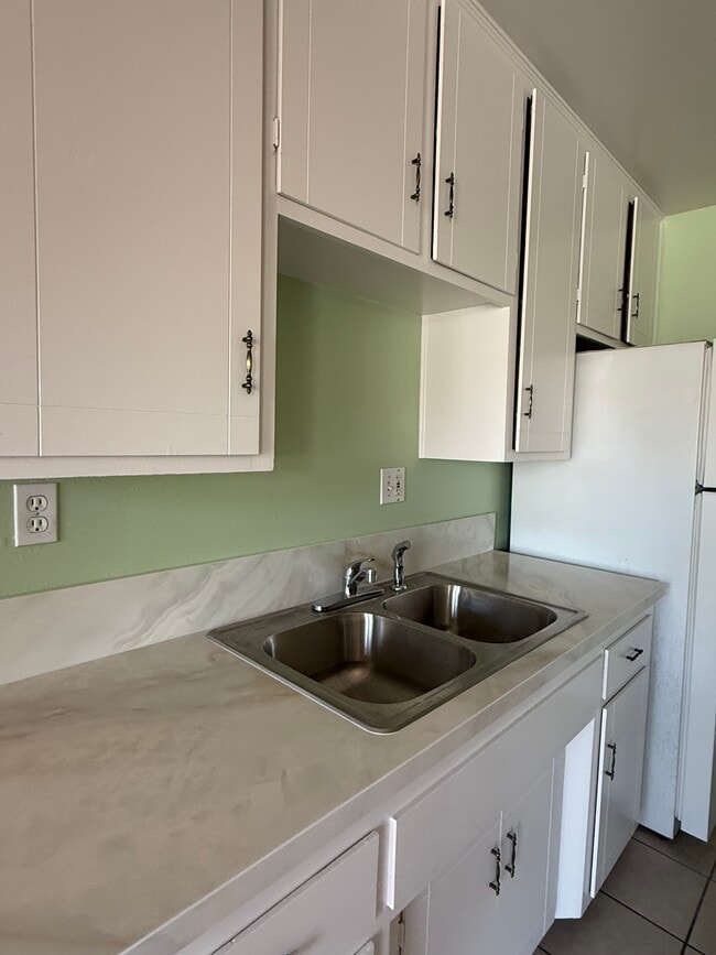Foto del edificio - 285 Moss St