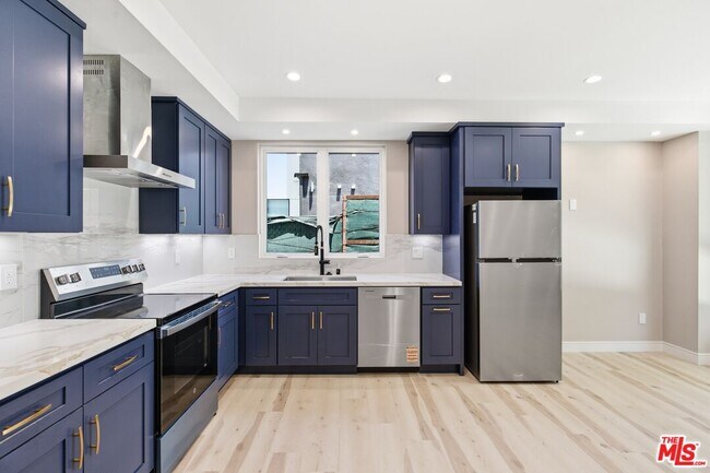 Foto del edificio - 227 N Burlington Ave