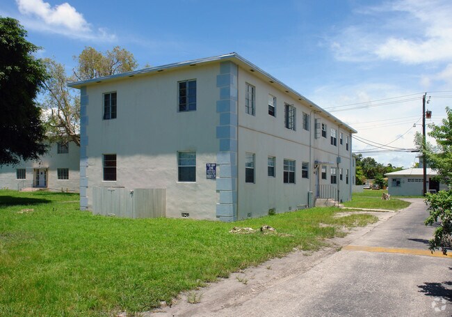 Foto del edificio - Delux Court Apartments