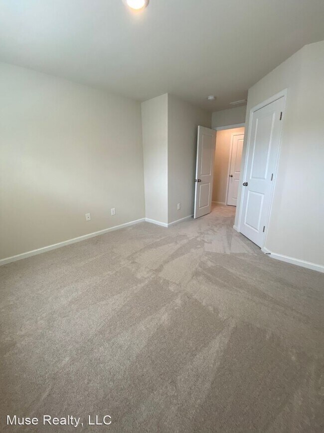 Foto del edificio - 3 br, 2.5 bath House - 807 Gable Oak Lane