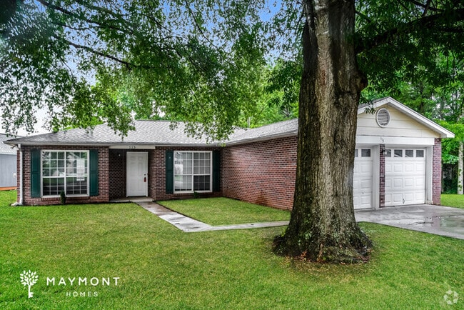 Building Photo - 113 Champions Green Dr