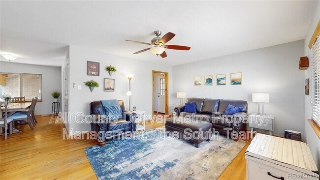 Building Photo - 12098 W Virginia Dr