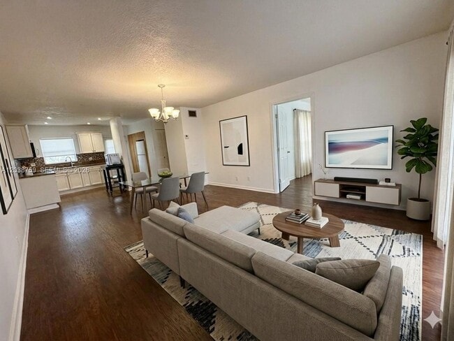 Building Photo - 3048 Sunrise Lakes Dr E