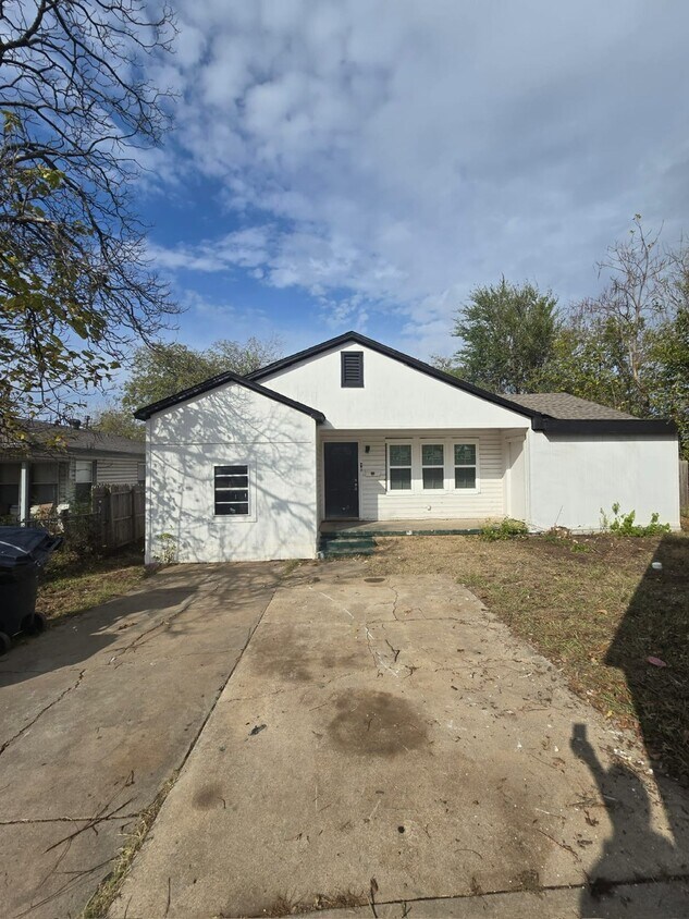 Photo - 3429 NW 27th St (Oklahoma City, OK)