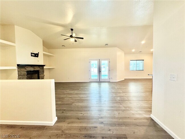 Foto del edificio - 5420 N Blagg Rd