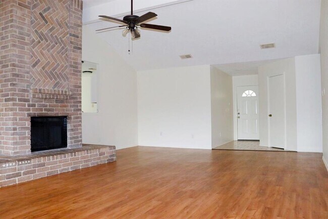 Building Photo - 21330 Golden Dove Dr