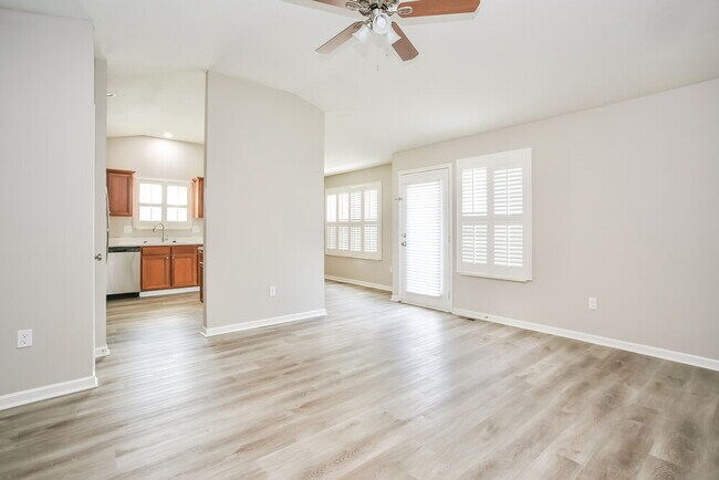 Building Photo - 4993 Coconut Dr
