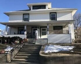 Building Photo - 312 N Trapp Ave