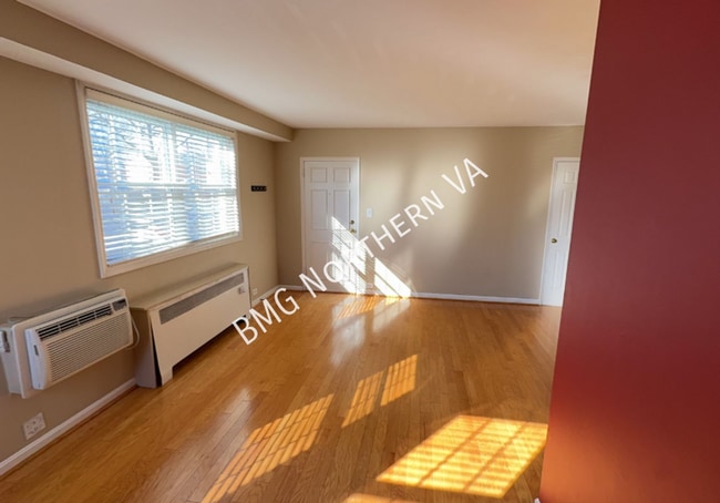 Building Photo - 209 N Trenton St