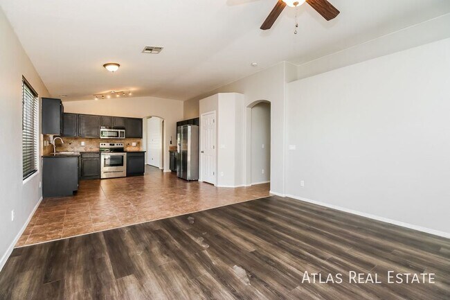 Foto del edificio - 1134 W Fruit Tree Ln