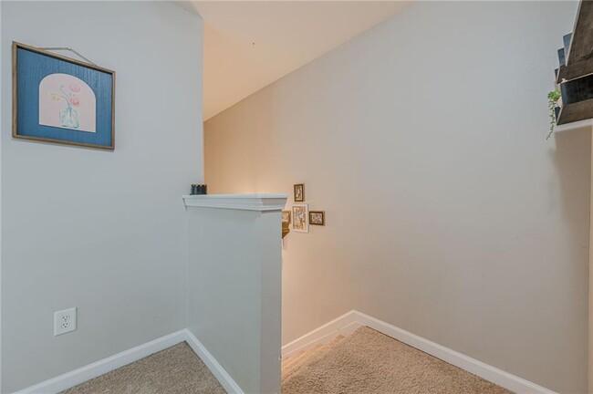 Foto del edificio - 2705 Maple Park Pl