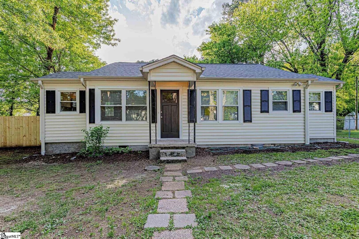 201 Hillside Dr, Anderson, SC 29625 House Rental in Anderson, SC