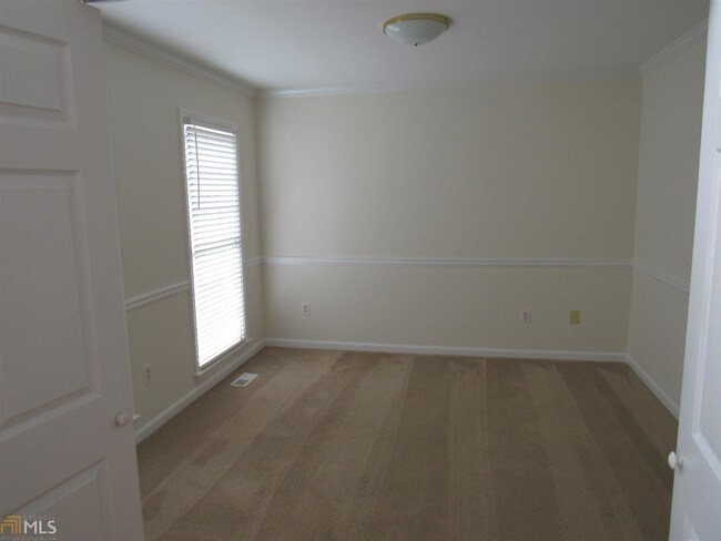 Foto del edificio - 253 Hampton Park Dr