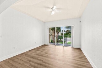 Building Photo - 1503 Belmont Pl