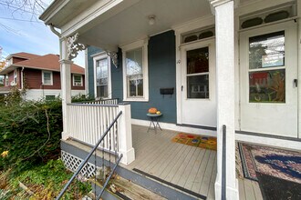 Building Photo - 10 Princeton Ave