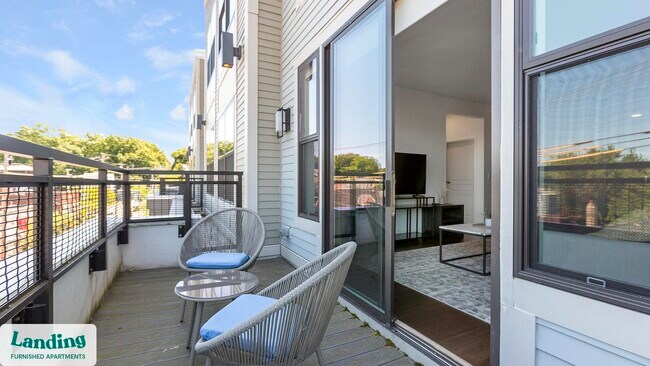 Foto del edificio - 12312 Mayfield Rd