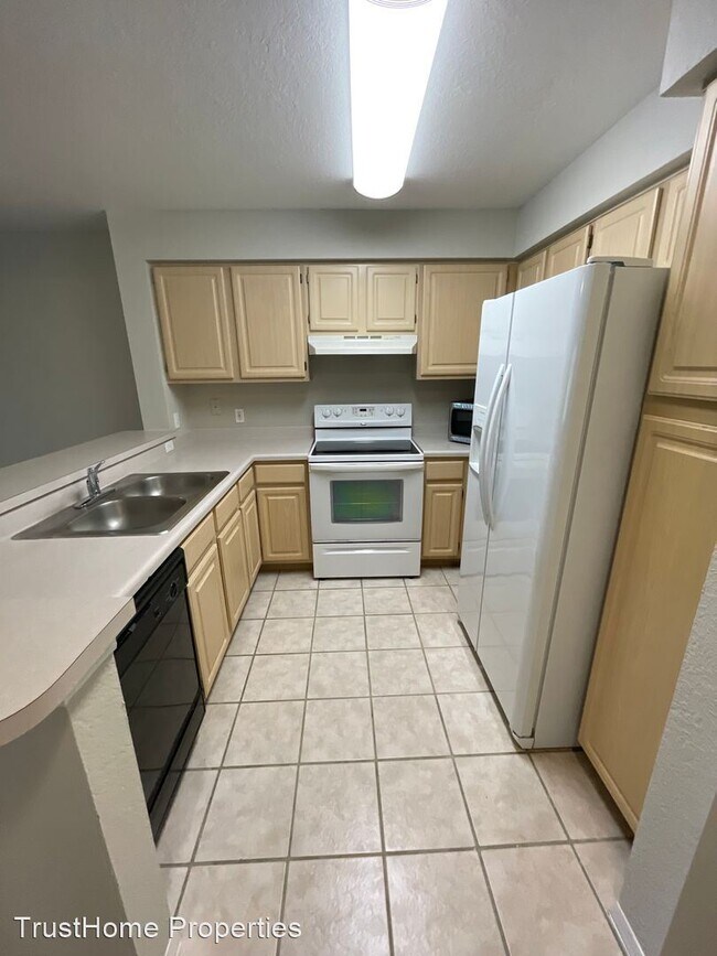 Building Photo - 2 br, 2 bath House - 13917 Fairway Island ...