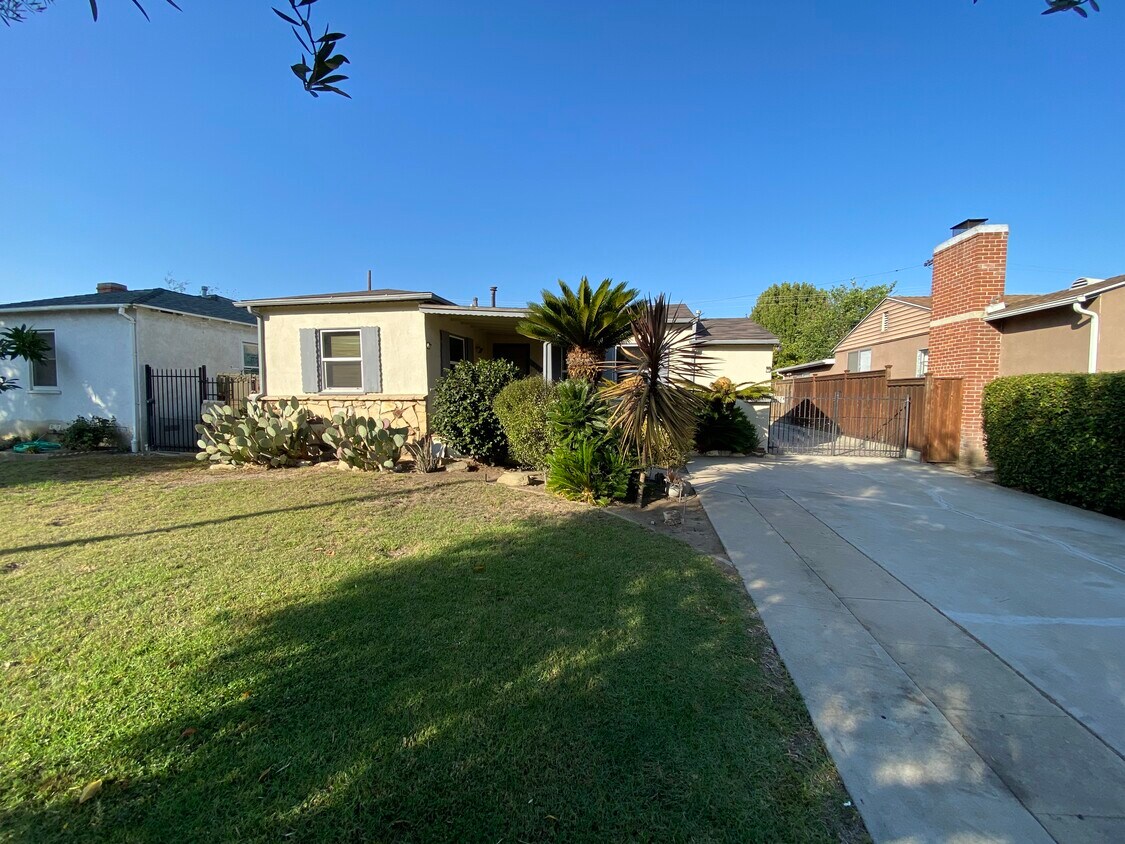 2312 Wellesley Ave, Los Angeles, CA 90064 House Rental in Los Angeles