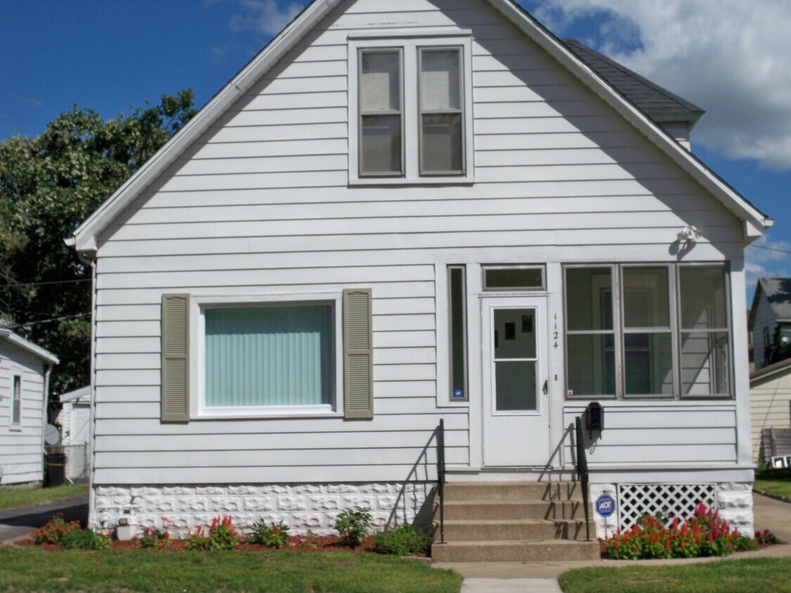1124 S Pasfield St, Springfield, IL 62704 House Rental in Springfield