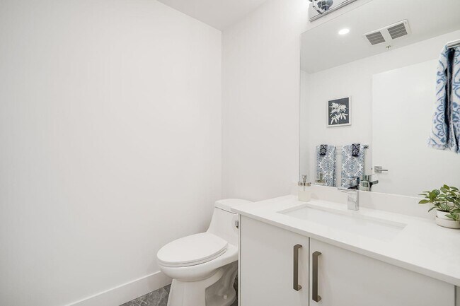 Photo du bâtiment - 20449 Park Ave