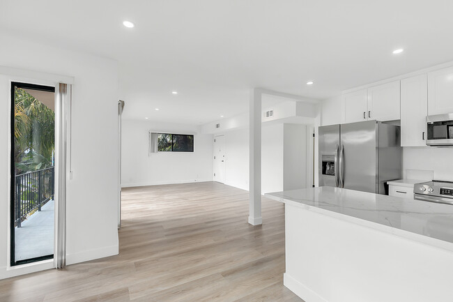 Foto del edificio - 1310 S Barrington Ave