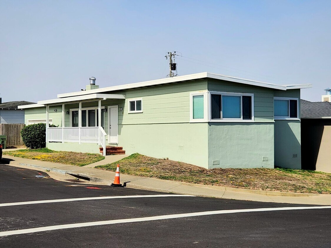 Primary Photo - 3 bedroom Daly city home