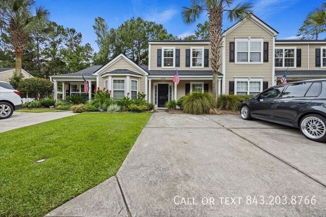 Building Photo - 1005 Summerhaven Pl