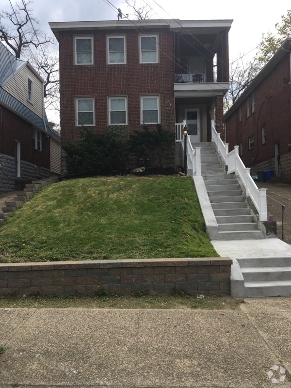 Building Photo - 2279 Shady Ave