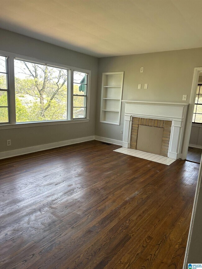 Building Photo - 1143 41st St