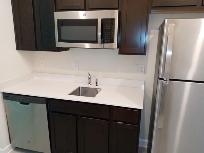 Building Photo - 540 S Andrea Cir