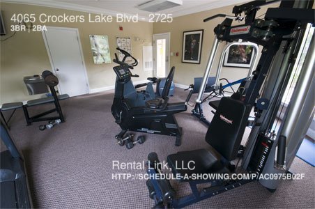 Foto del edificio - 4065 Crockers Lake Blvd