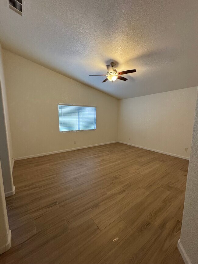 Foto del edificio - 5312 Great Pine Dr
