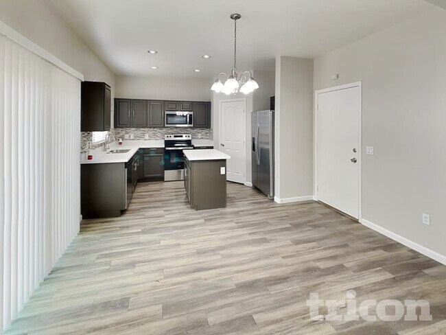 Foto del edificio - 3917 W Maldonado Rd