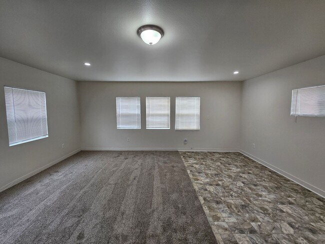 Building Photo - Charming House with Expansive Yard Near Ch...