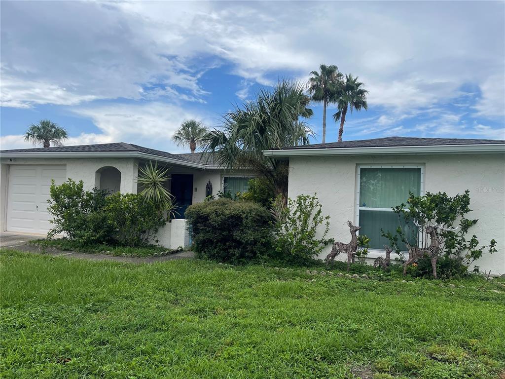 Primary Photo - 7403 Populus Dr