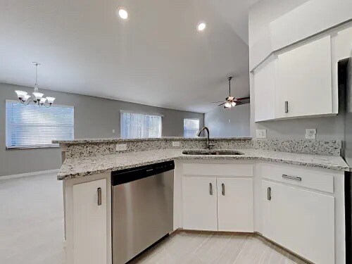 Foto del edificio - 620 Parsons Reserve Ct